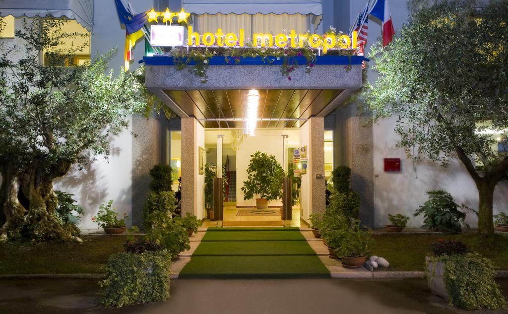 Hotel Metropol กาออร์เล ภายนอก รูปภาพ