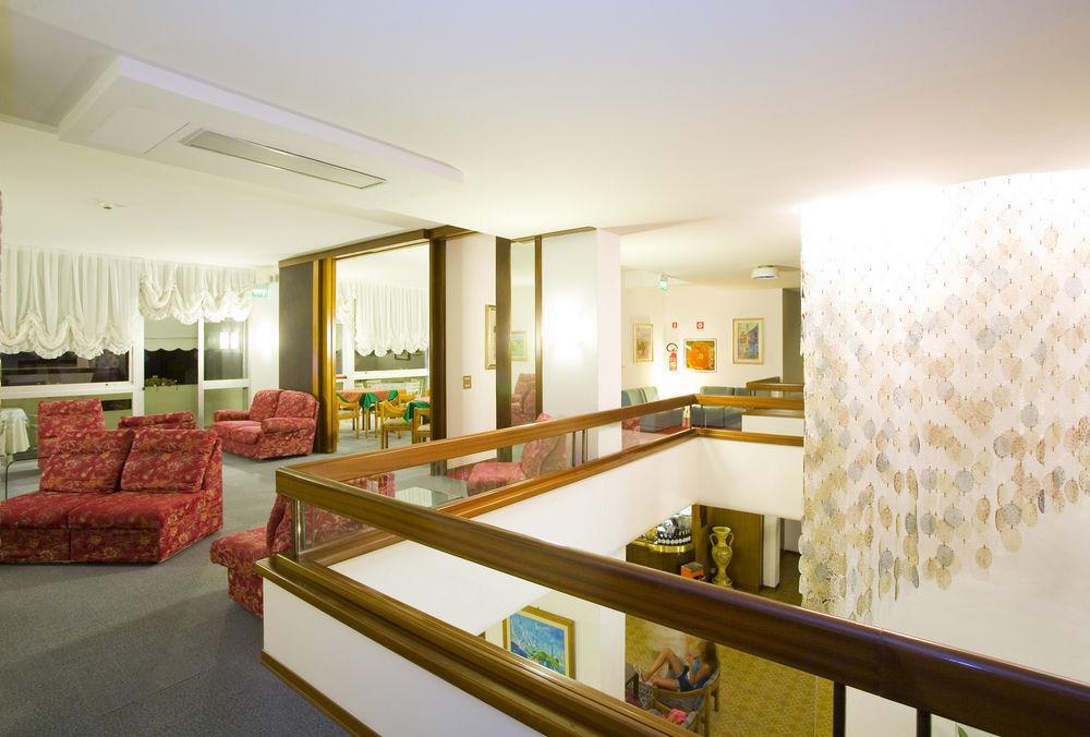 Hotel Metropol กาออร์เล ภายนอก รูปภาพ