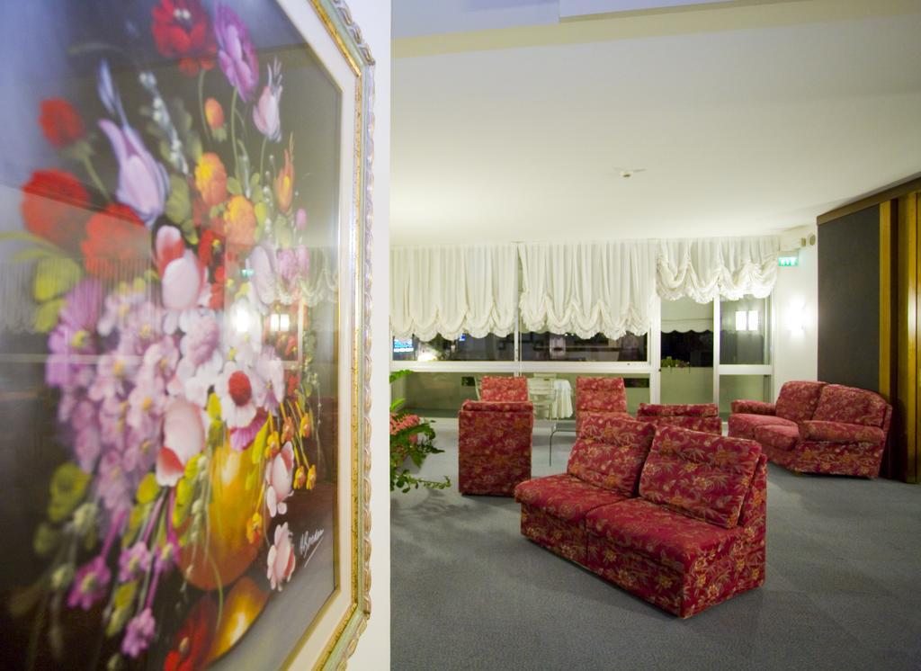 Hotel Metropol กาออร์เล ภายนอก รูปภาพ